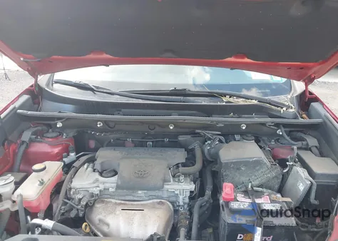 2015 Toyota Rav4 Xle z USA, uszkodzony, nr VIN 2T3RFREV1FW268929